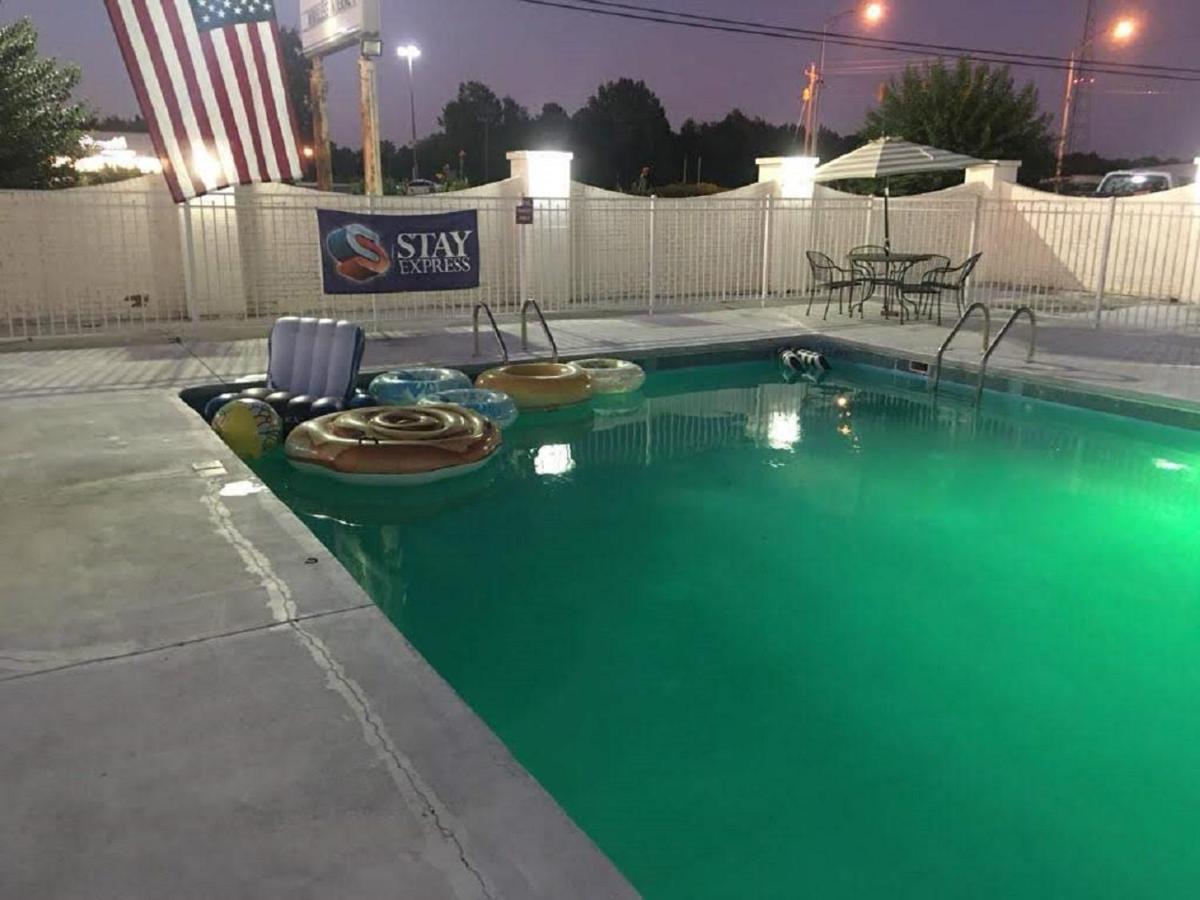 Stay Express Inn & Suites Demopolis المظهر الخارجي الصورة